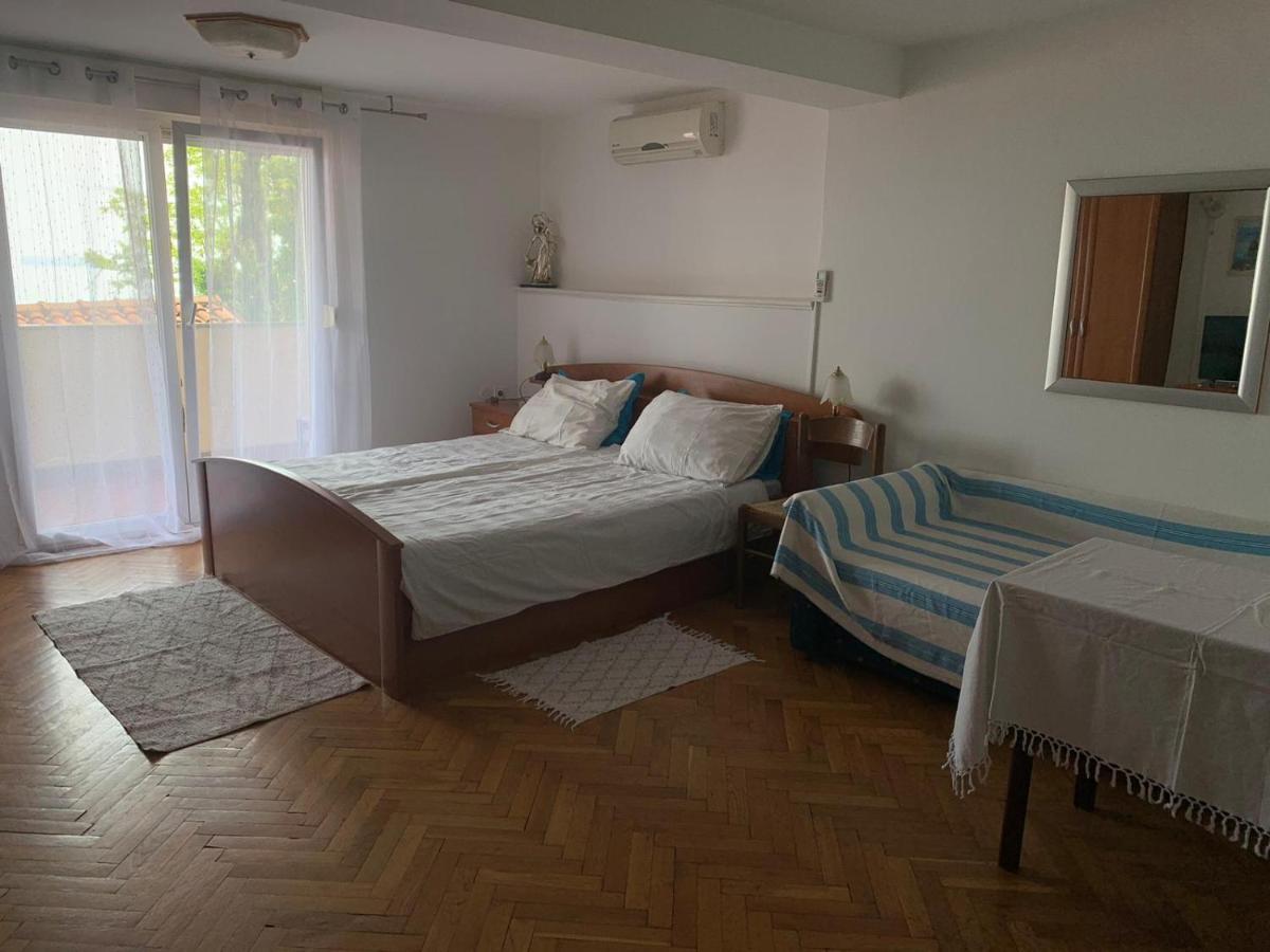 Apartma Diana *